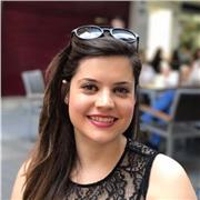 Graduada en Filología Inglesa y con títulos oficiales imparte clases particulares de Inglés y Lengua Castellana en mi domicilio o en el del alumno